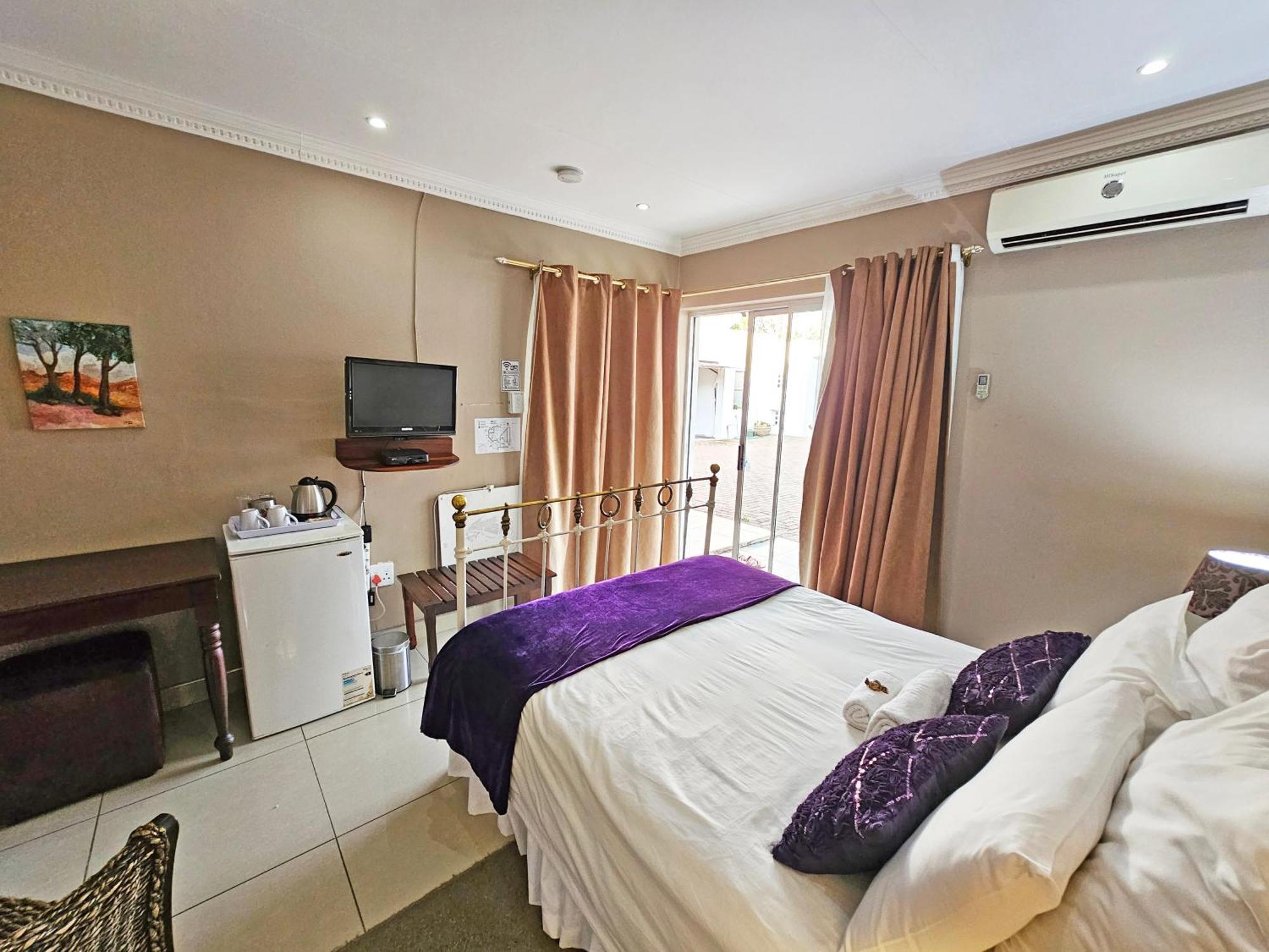 Bettie'S Luxury Lodge Kroonstad Kültér fotó