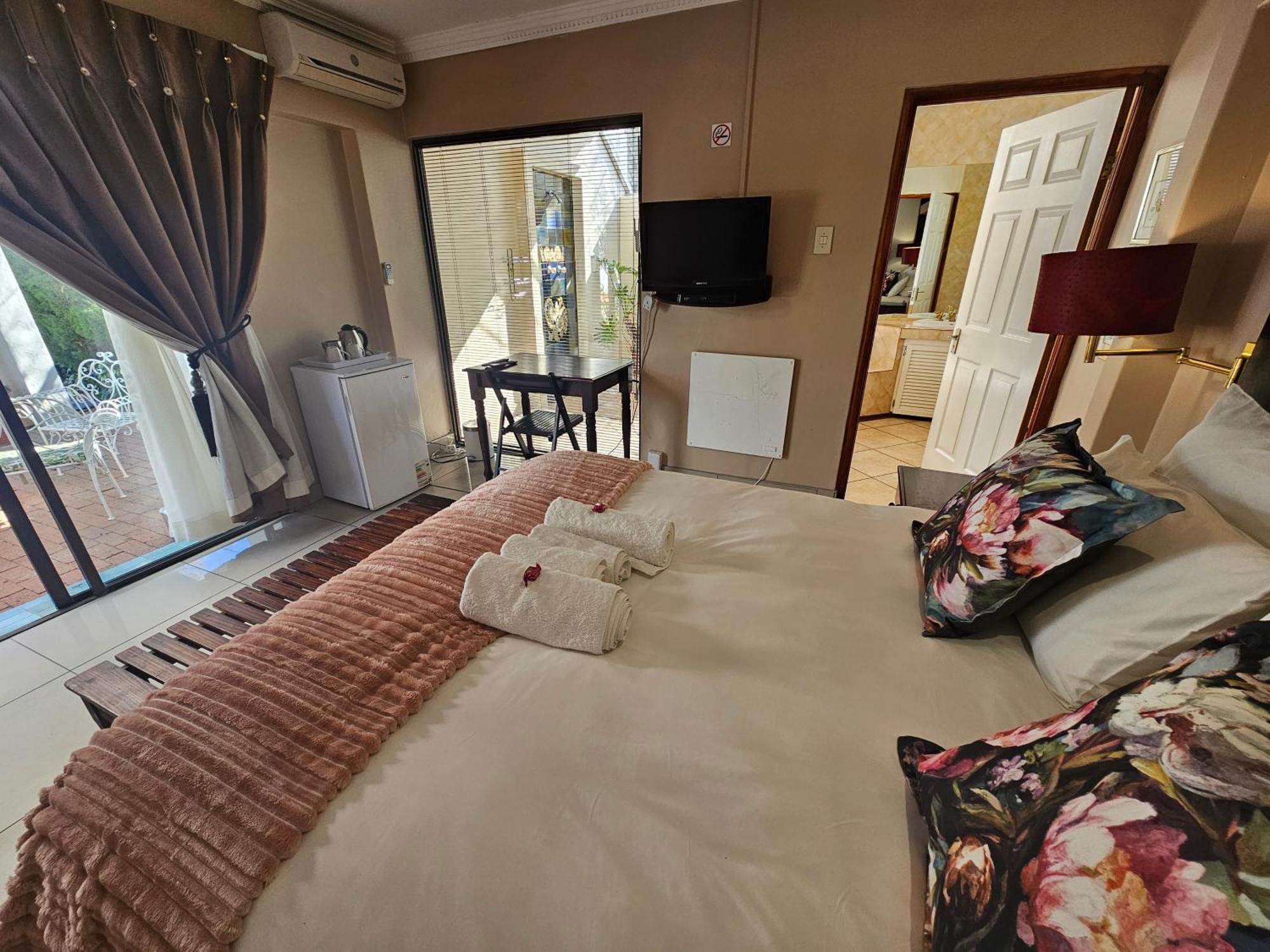 Bettie'S Luxury Lodge Kroonstad Kültér fotó