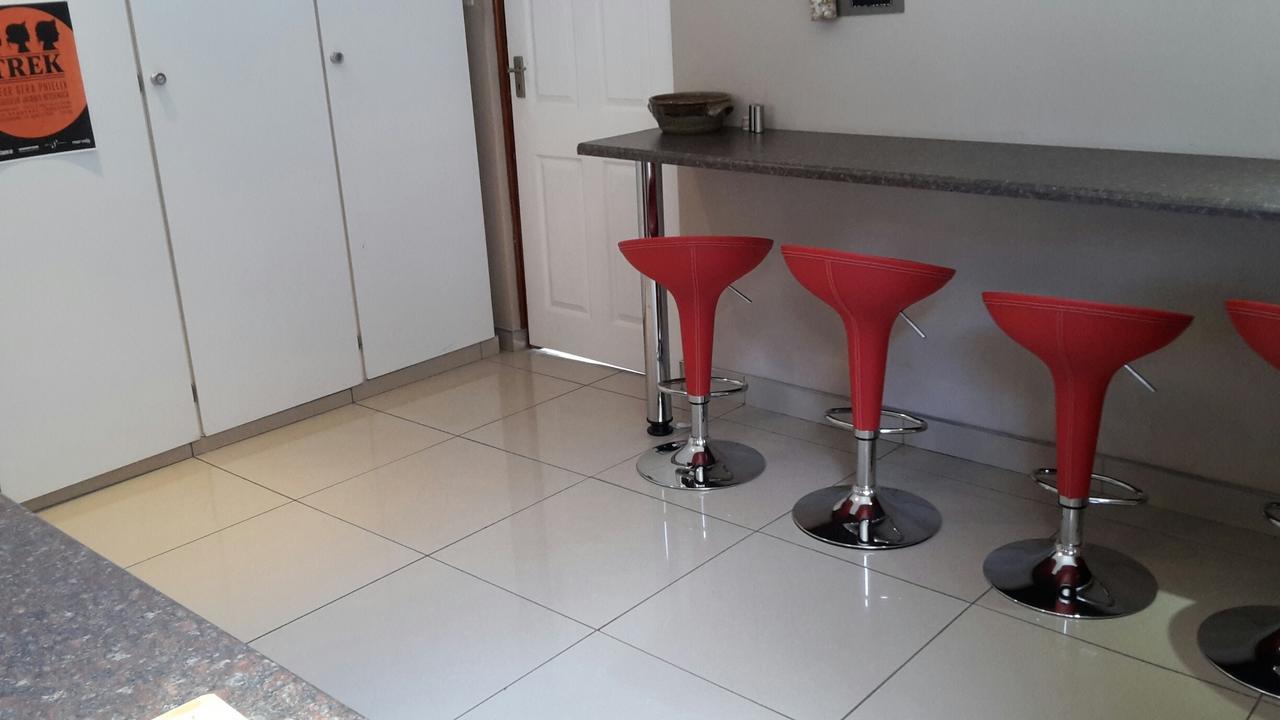 Bettie'S Luxury Lodge Kroonstad Kültér fotó