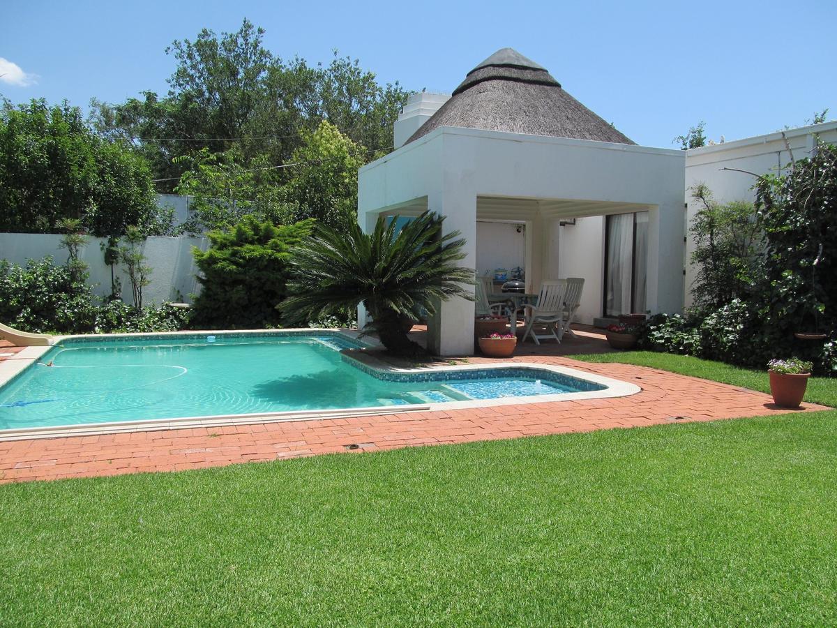 Bettie'S Luxury Lodge Kroonstad Szoba fotó